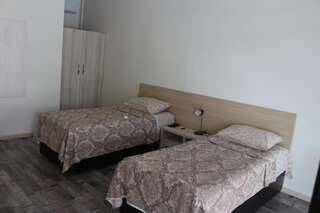 Отель Hotel Amigo I Кобулети Стандартный двухместный номер с 2 отдельными кроватями-2