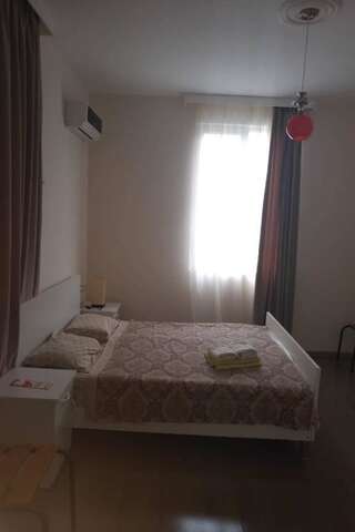 Отель Hotel Amigo I Кобулети Двухместный номер «Комфорт» с 1 кроватью или 2 отдельными кроватями-4